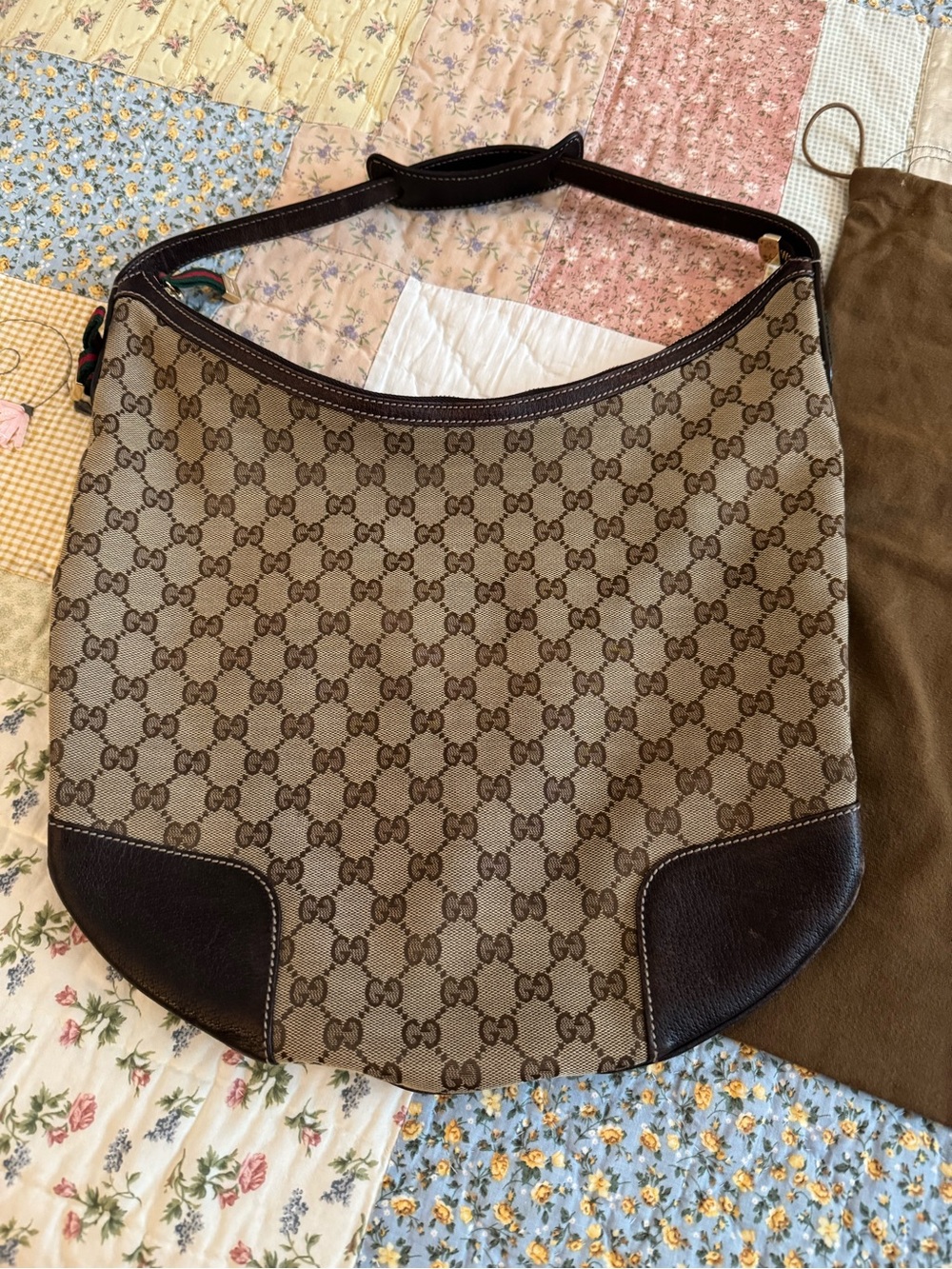 🤎❤️💚 Gucci Beige/Brown GG Monogram Shoulder Bag